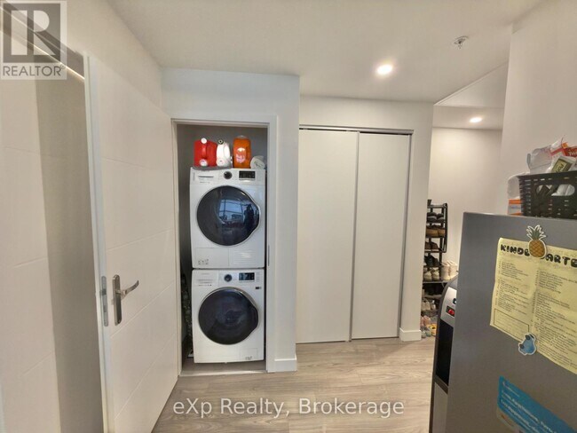 Building Photo - 60 Frederick St