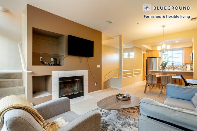 Building Photo - 354 Montecito Way