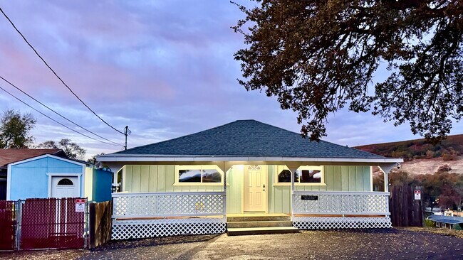 Building Photo - 16060 39th Ave