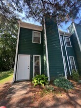 Building Photo - 112 Northwoods Dr