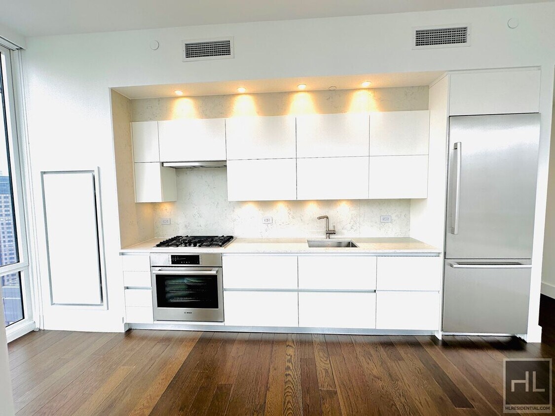Foto principal - East 44th Street
