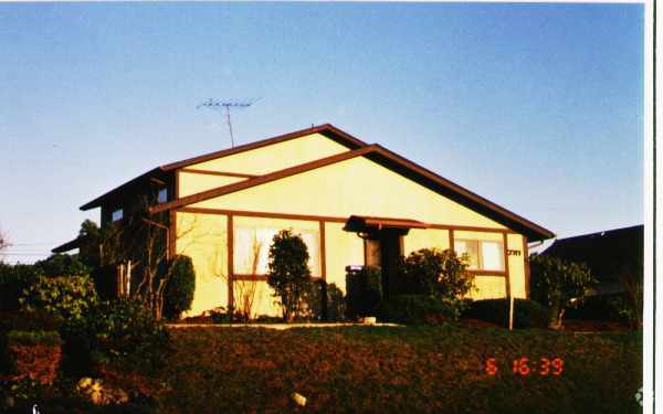 Building Photo - 3717 S Cushman Ave