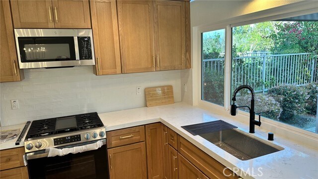 Foto del edificio - 29626 Michelis St