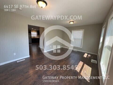 Foto del edificio - 6417 SE 97th Ave
