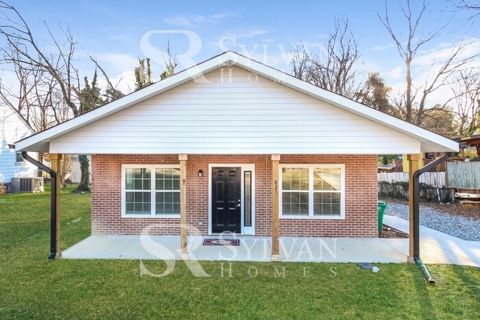 Primary Photo - Adorable 3 bedroom home awaits you!