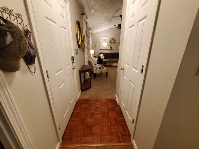 Foto del edificio - Beautiful Brick Ranch Home  Located in Spring Falls Neighborhood