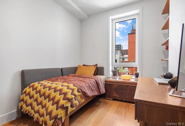 Foto del edificio - 297 Clifton Pl