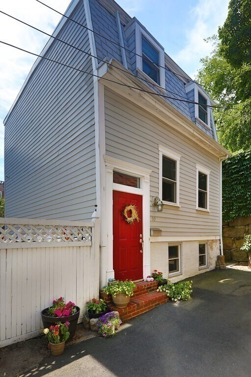 Foto principal - 10 Noble Ct
