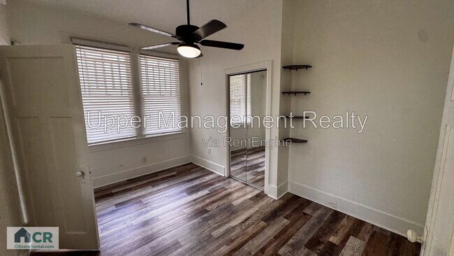 Foto del edificio - 1615 Pine St