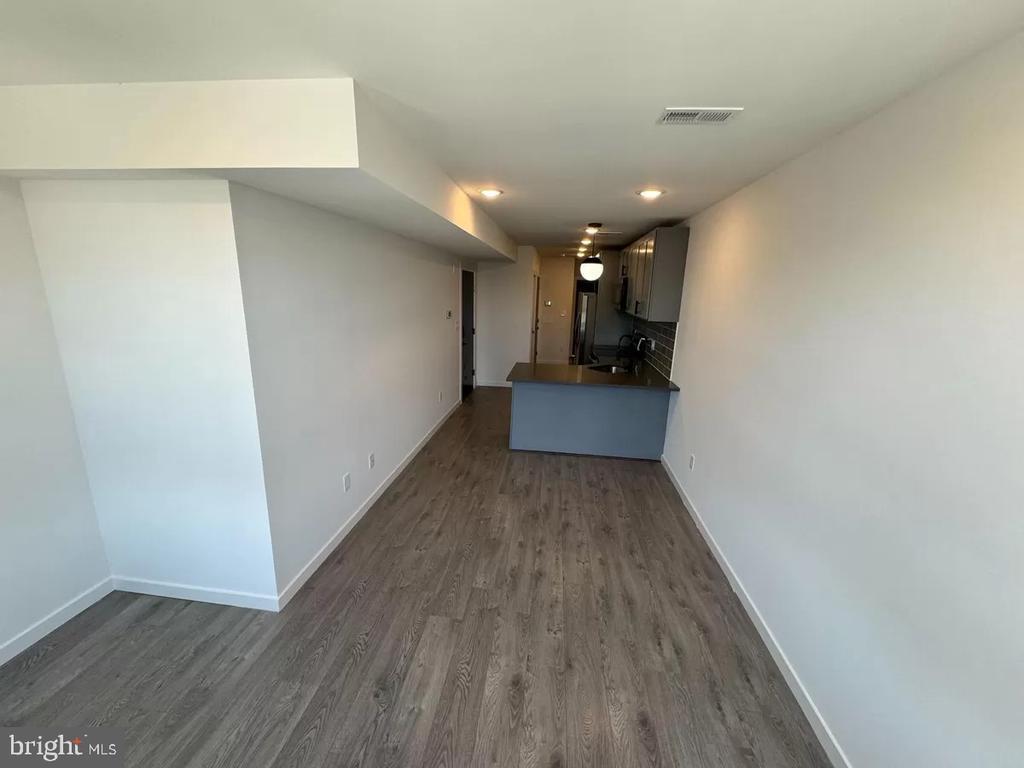 Primary Photo - 1323 S Wilton St