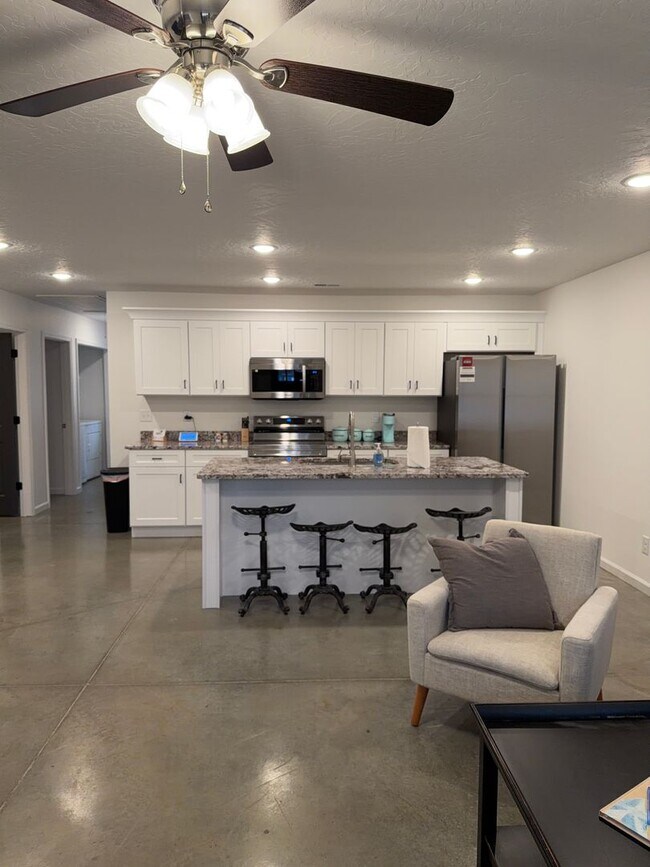 Foto del edificio - 526 Gadsden Rd NW