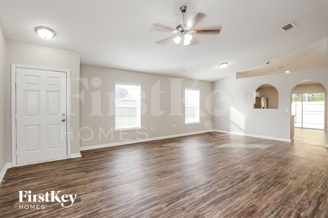 Foto del edificio - 6671 Gentle Oaks Dr N