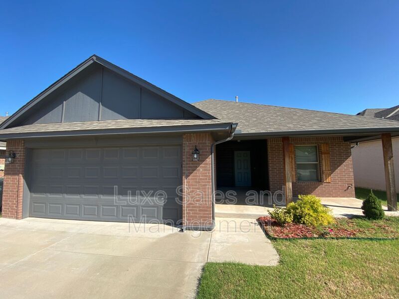 Primary Photo - 2225 Fallview Dr