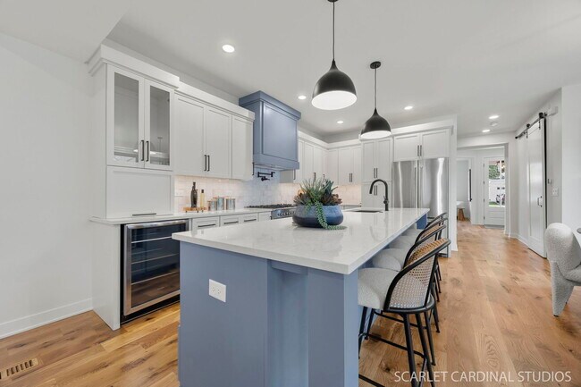 Foto del edificio - 715 N Brainard St