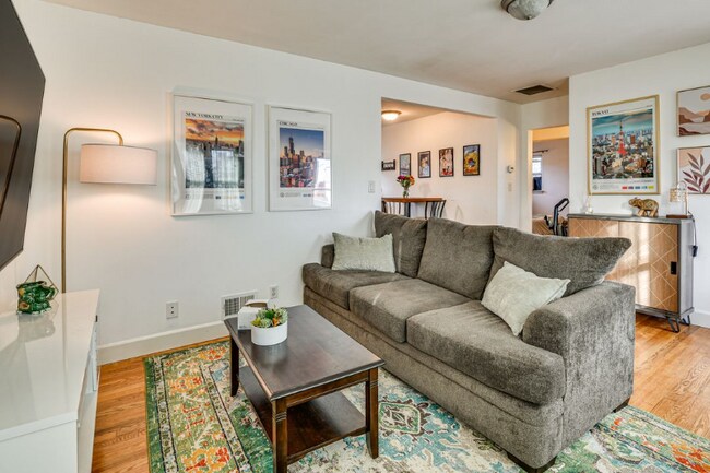 Foto del edificio - 1397 Dallas St