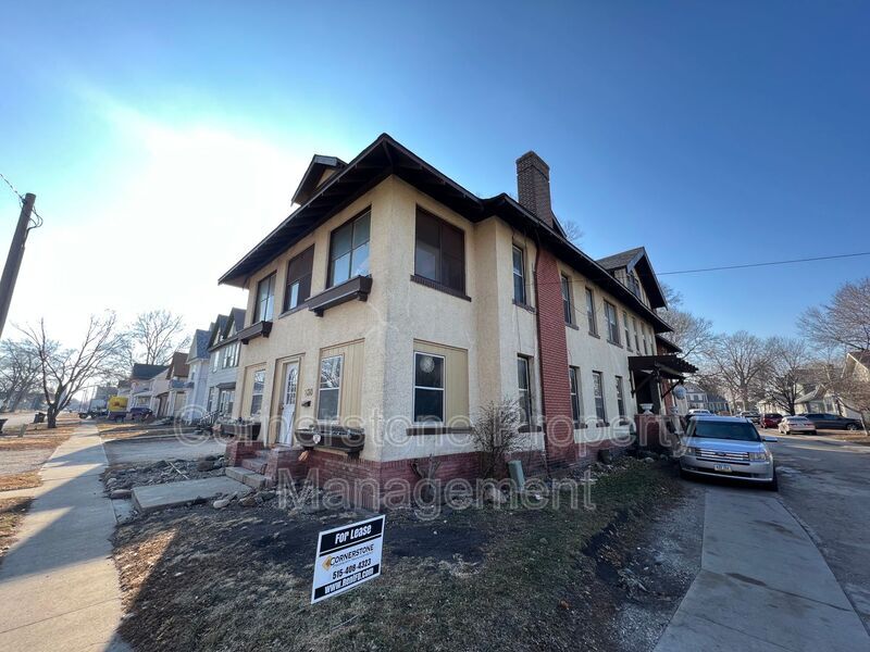 19 Johnson Pl Unit 3, Fort Dodge, IA 50501 Condo for Rent in Fort