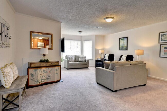 Foto del edificio - 109 Stratford Dr