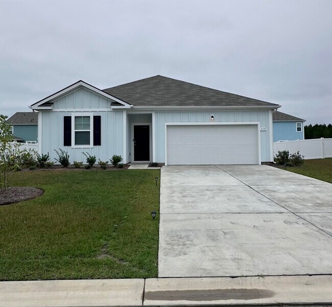 Building Photo - 5175 Yellowstone Dr