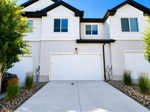 Building Photo - 4492 W Watchmen Wy