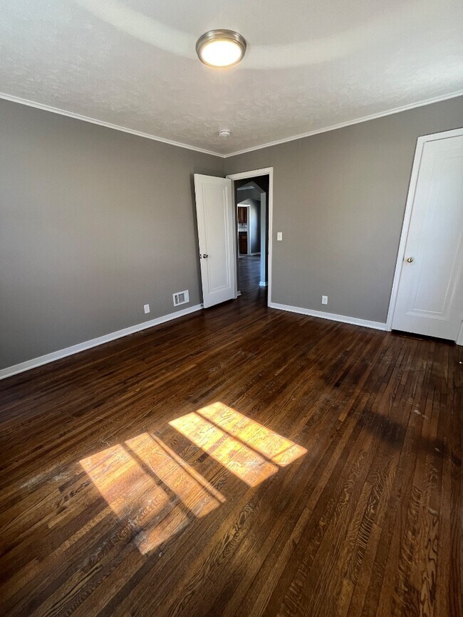 Foto del edificio - 5140 Evans St