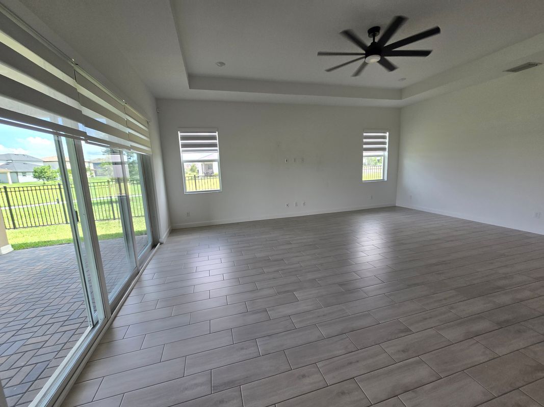 Building Photo - 1083 Tangled Orchard Tr
