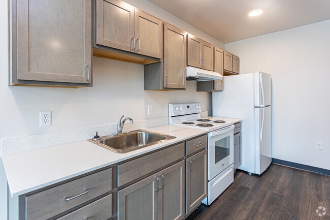 Interior Photo - HOUSING HILLTOP