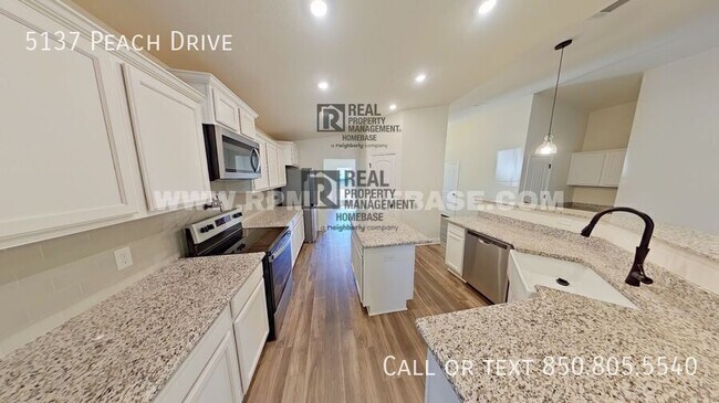 Foto del edificio - 5137 Peach Dr