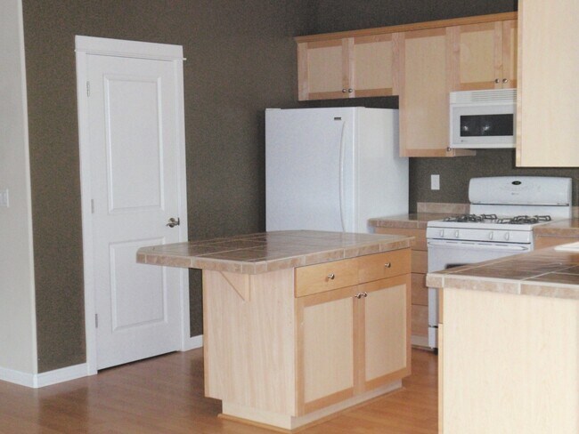Foto del edificio - Two Story Home in the Riverstone Community