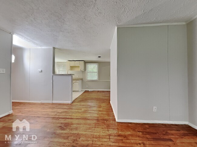 Foto del edificio - 3344 Ruby H Harper Blvd SE