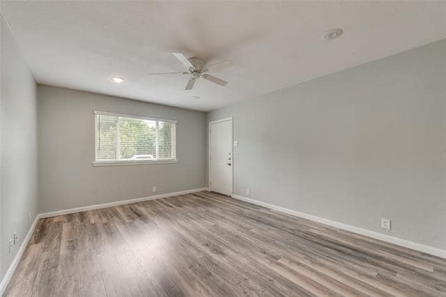 Foto del edificio - 4718 Reiger Ave