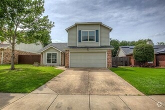 Building Photo - 1849 Sonnet Dr