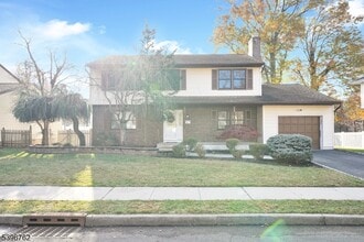 Building Photo - 11 Lenox St