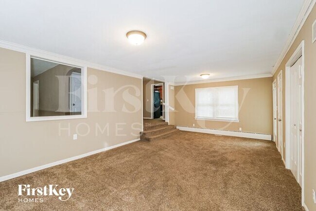 Foto del edificio - 1204 Highgrove Rd