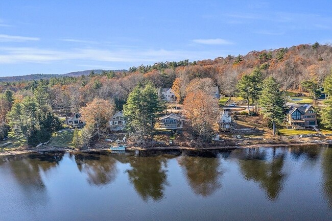 Building Photo - 23 Laurie Ln