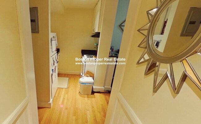Building Photo - 456 Beacon St