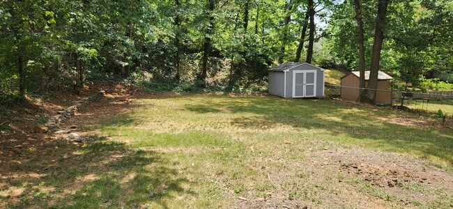 Building Photo - 6213 Forest Rd