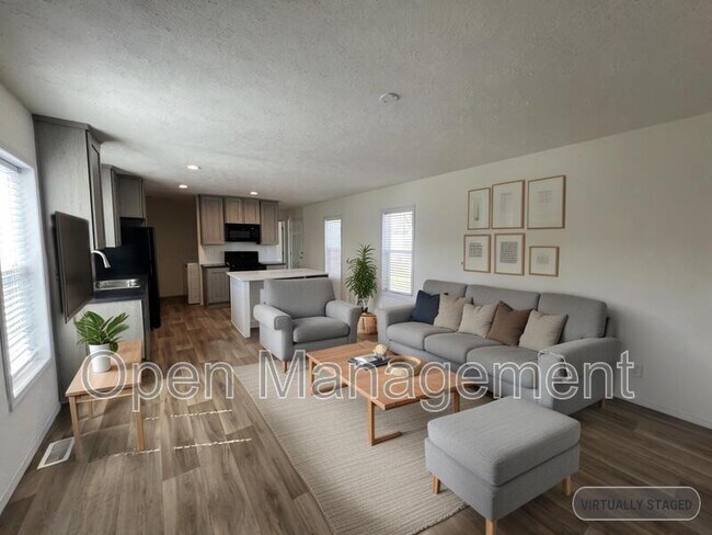 Foto del edificio - 825 1st Ave E