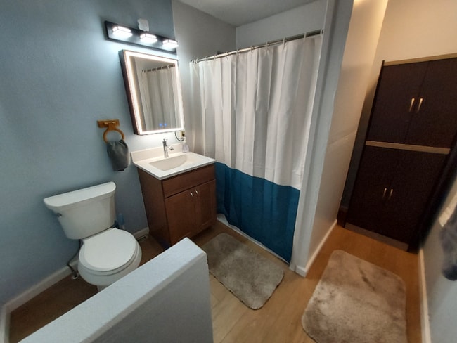 Building Photo - 127 S Main St