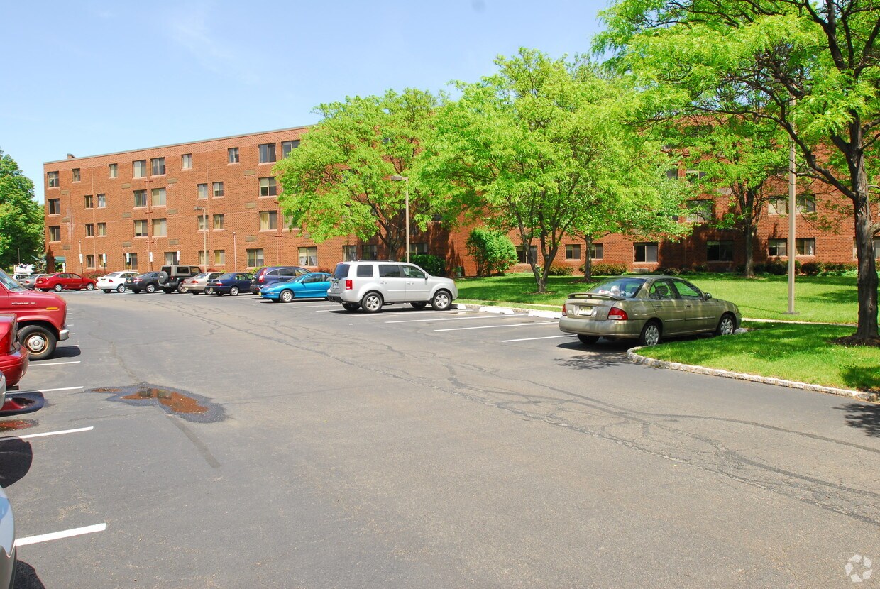 Foto principal - Baldwin Oaks Apartments