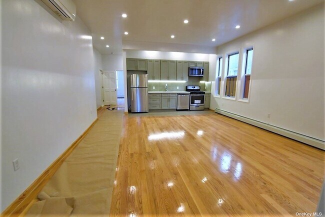 Foto del edificio - 25-64-64 34th St
