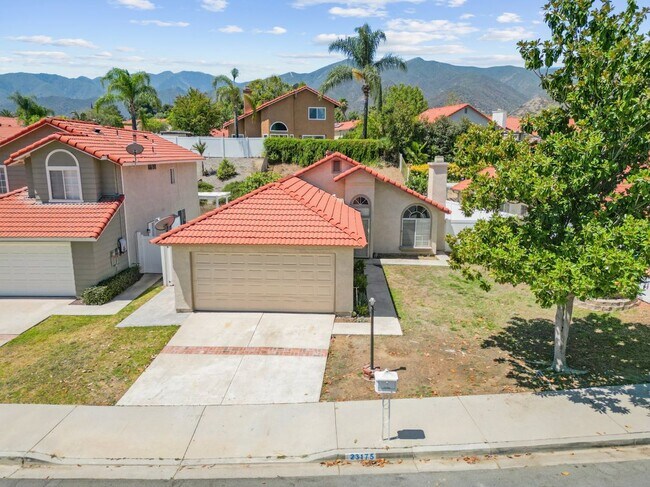 Foto del edificio - 23175 Canyon Pines Pl