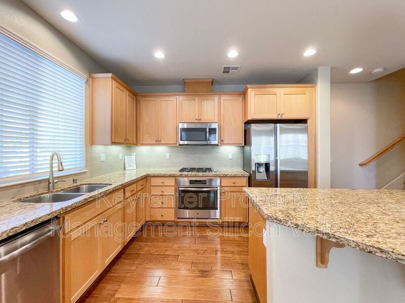 Foto principal - 565 Holthouse Terrace