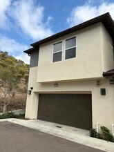 Building Photo - 10881 McCan Ct