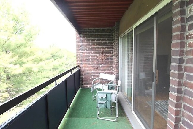 Photo - 32 Whites Ave Apartment