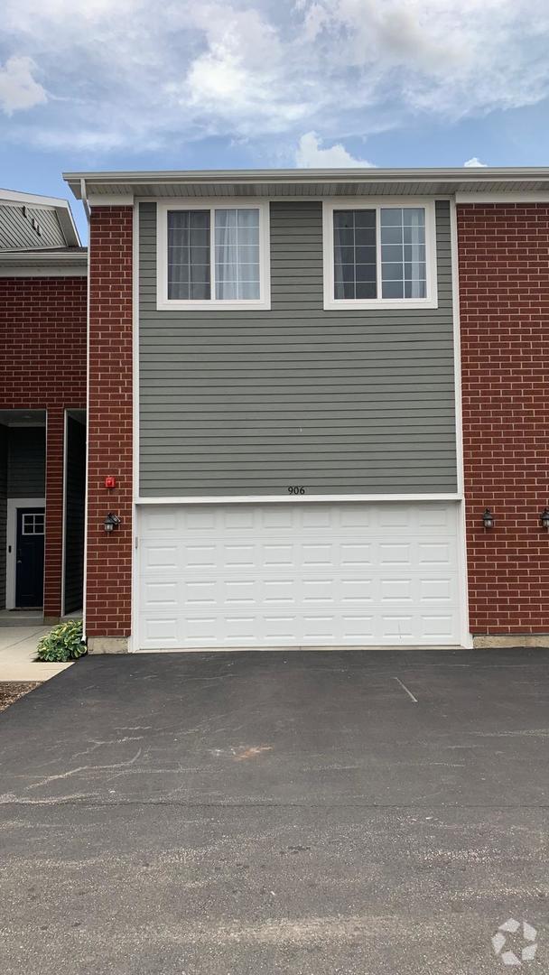 Building Photo - 906 Gillespie Ln