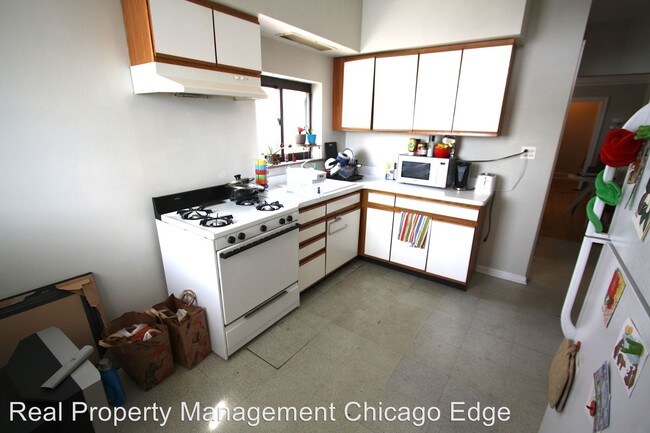 Building Photo - 2051 W Farragut Ave