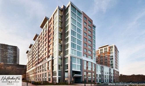 Foto del edificio - 482 Fulton Ct