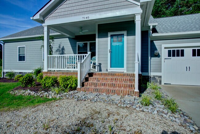 Building Photo - 7140 Gill Ln