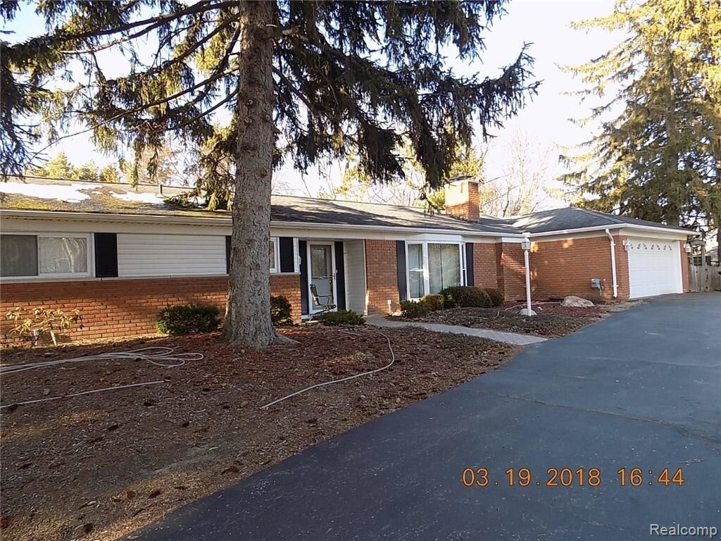 6424 Tutbury Ln, Troy, MI 48098 House Rental in Troy, MI