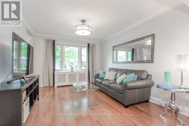 Photo du bâtiment - 96 Albert Ave